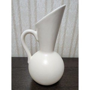 Royal Haeger Ewer Pitcher Vase Cream Color 9"